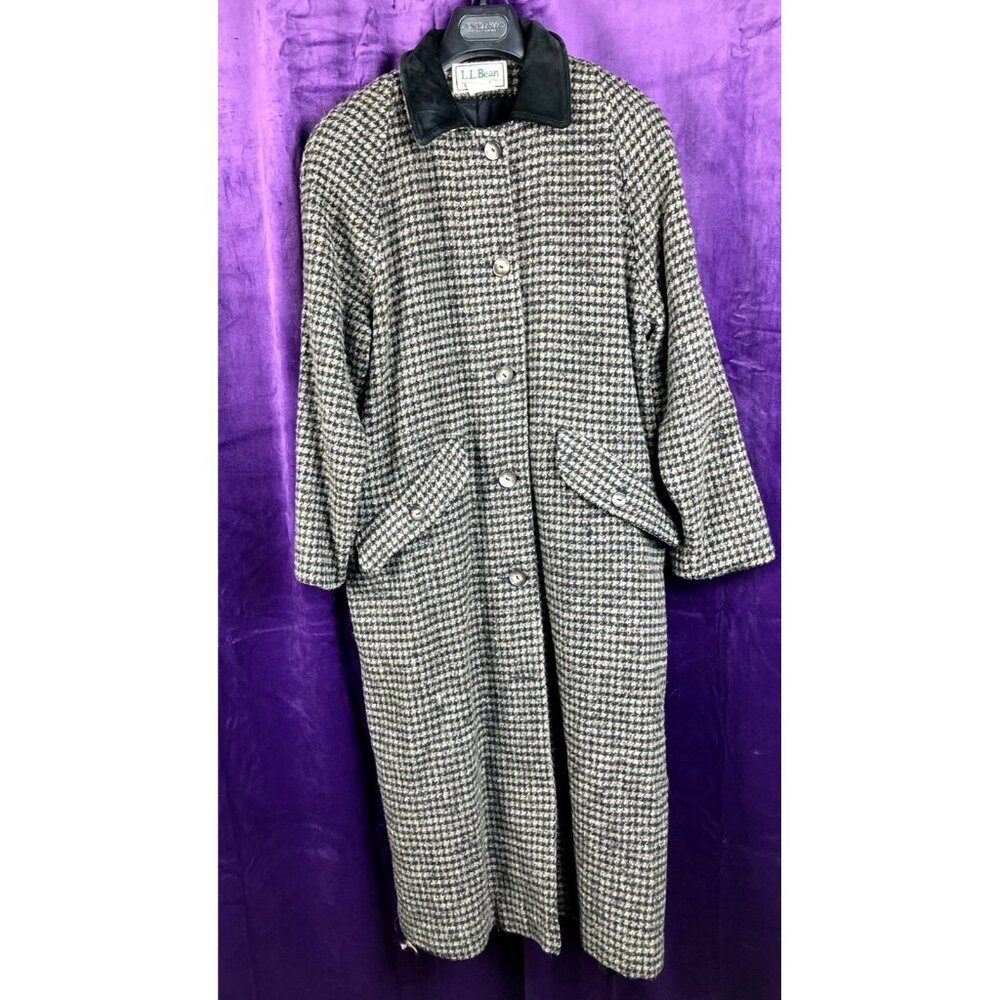L Vintage 90s LL Bean Tweed Check Woman’s Coat Suede Accents